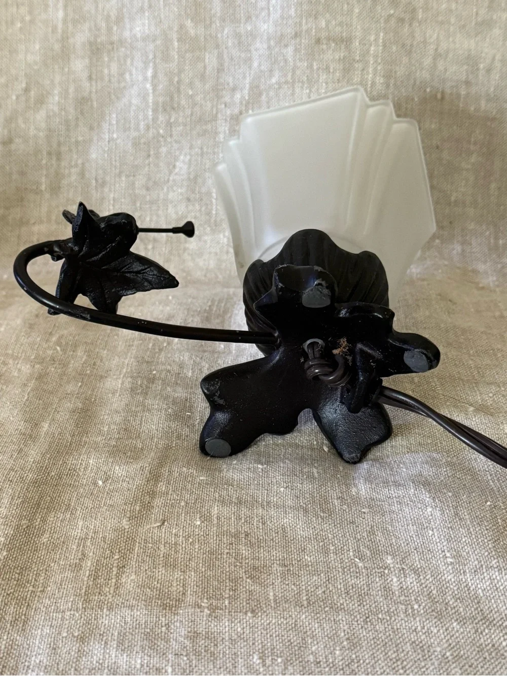 Vintage style cast metal cherub lamp